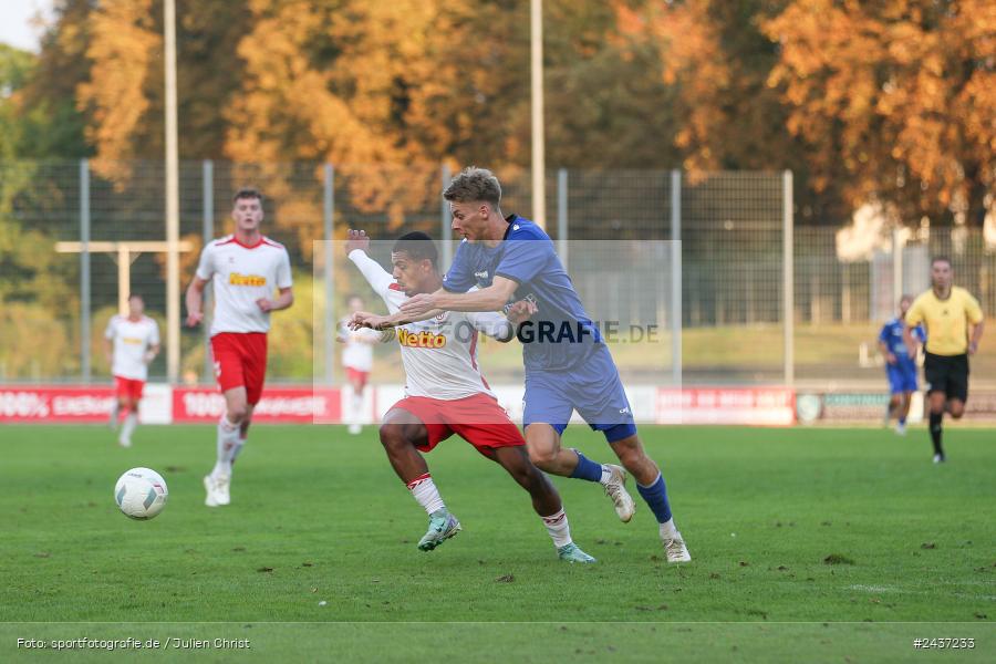 Sepp-Endres-Sportanlage, Würzburg, 18.09.2024, sport, action, BFV, Fussball, 4. Spieltag, Nachholspieltag, Bayernliga Nord, SSV, WFV, SSV Jahn Regensburg II (U21), Würzburger FV 04 - Bild-ID: 2437233