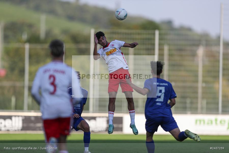 Sepp-Endres-Sportanlage, Würzburg, 18.09.2024, sport, action, BFV, Fussball, 4. Spieltag, Nachholspieltag, Bayernliga Nord, SSV, WFV, SSV Jahn Regensburg II (U21), Würzburger FV 04 - Bild-ID: 2437259