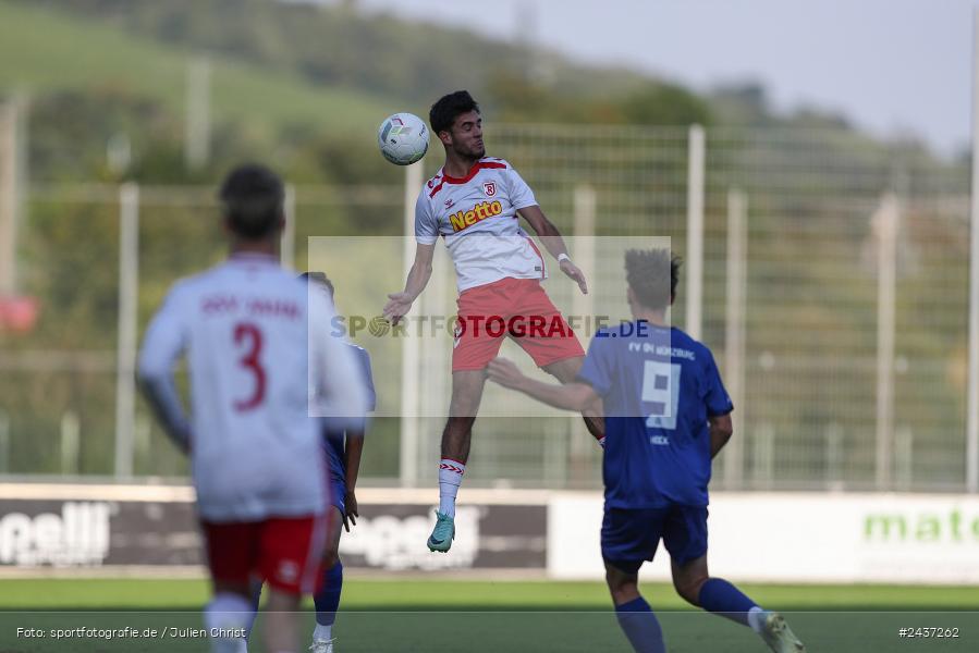Sepp-Endres-Sportanlage, Würzburg, 18.09.2024, sport, action, BFV, Fussball, 4. Spieltag, Nachholspieltag, Bayernliga Nord, SSV, WFV, SSV Jahn Regensburg II (U21), Würzburger FV 04 - Bild-ID: 2437262