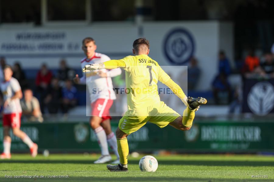 Sepp-Endres-Sportanlage, Würzburg, 18.09.2024, sport, action, BFV, Fussball, 4. Spieltag, Nachholspieltag, Bayernliga Nord, SSV, WFV, SSV Jahn Regensburg II (U21), Würzburger FV 04 - Bild-ID: 2437282