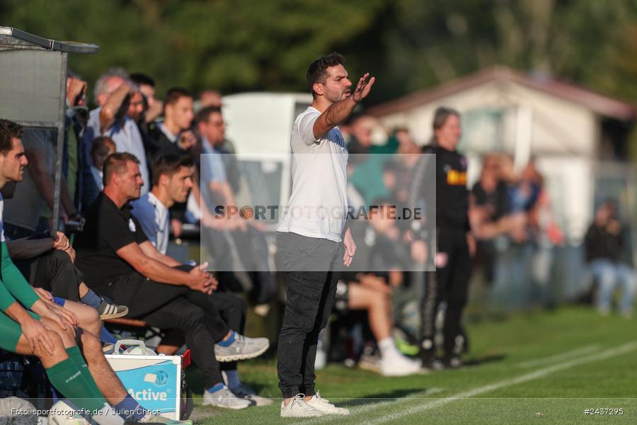 Sepp-Endres-Sportanlage, Würzburg, 18.09.2024, sport, action, BFV, Fussball, 4. Spieltag, Nachholspieltag, Bayernliga Nord, SSV, WFV, SSV Jahn Regensburg II (U21), Würzburger FV 04 - Bild-ID: 2437295