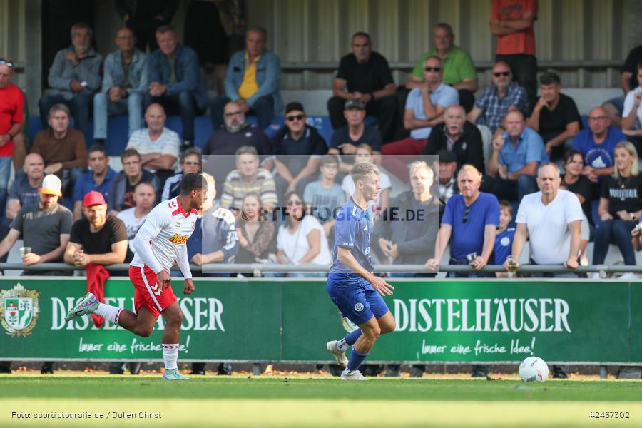 Sepp-Endres-Sportanlage, Würzburg, 18.09.2024, sport, action, BFV, Fussball, 4. Spieltag, Nachholspieltag, Bayernliga Nord, SSV, WFV, SSV Jahn Regensburg II (U21), Würzburger FV 04 - Bild-ID: 2437302