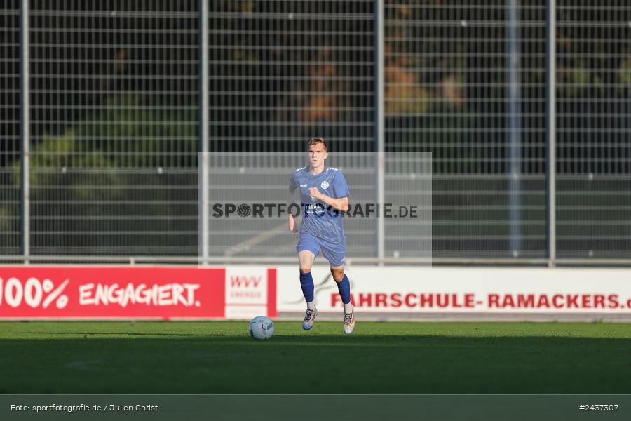 Sepp-Endres-Sportanlage, Würzburg, 18.09.2024, sport, action, BFV, Fussball, 4. Spieltag, Nachholspieltag, Bayernliga Nord, SSV, WFV, SSV Jahn Regensburg II (U21), Würzburger FV 04 - Bild-ID: 2437307