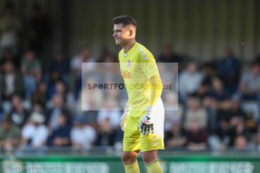 Sepp-Endres-Sportanlage, Würzburg, 18.09.2024, sport, action, BFV, Fussball, 4. Spieltag, Nachholspieltag, Bayernliga Nord, SSV, WFV, SSV Jahn Regensburg II (U21), Würzburger FV 04 - Bild-ID: 2437313