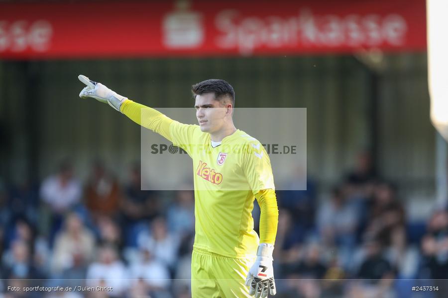 Sepp-Endres-Sportanlage, Würzburg, 18.09.2024, sport, action, BFV, Fussball, 4. Spieltag, Nachholspieltag, Bayernliga Nord, SSV, WFV, SSV Jahn Regensburg II (U21), Würzburger FV 04 - Bild-ID: 2437314