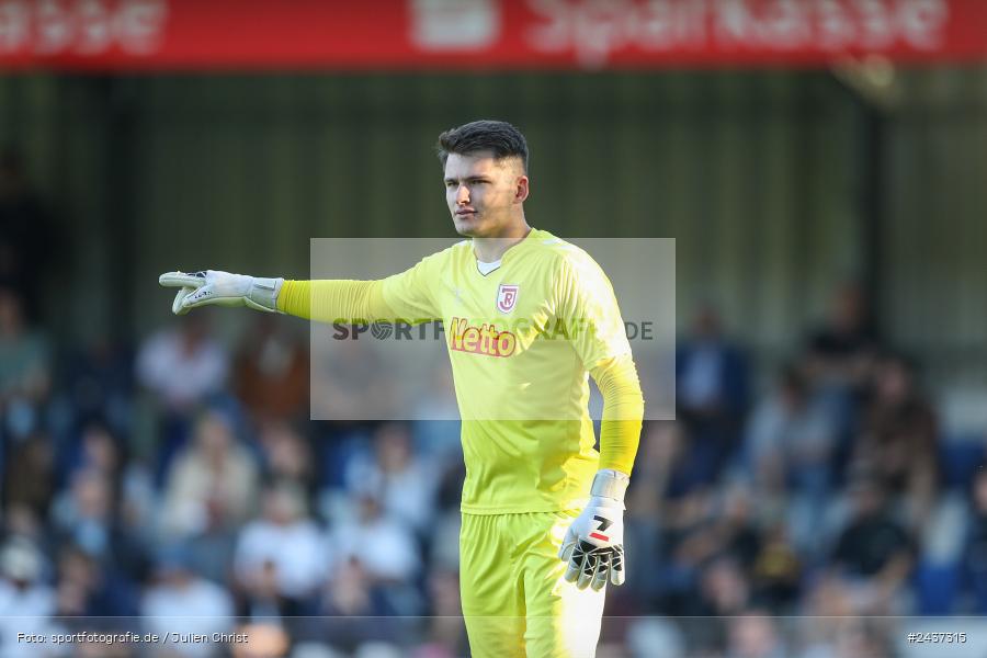 Sepp-Endres-Sportanlage, Würzburg, 18.09.2024, sport, action, BFV, Fussball, 4. Spieltag, Nachholspieltag, Bayernliga Nord, SSV, WFV, SSV Jahn Regensburg II (U21), Würzburger FV 04 - Bild-ID: 2437315