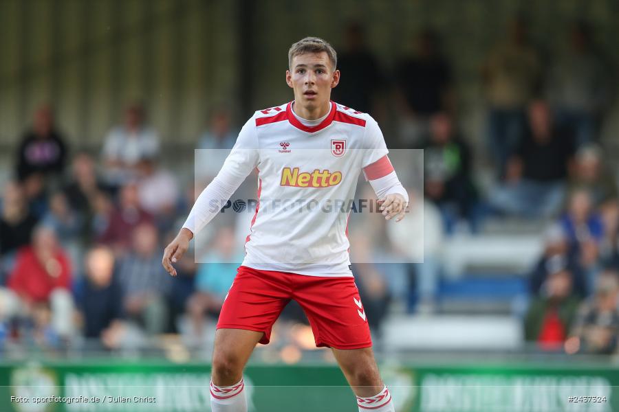 Sepp-Endres-Sportanlage, Würzburg, 18.09.2024, sport, action, BFV, Fussball, 4. Spieltag, Nachholspieltag, Bayernliga Nord, SSV, WFV, SSV Jahn Regensburg II (U21), Würzburger FV 04 - Bild-ID: 2437324