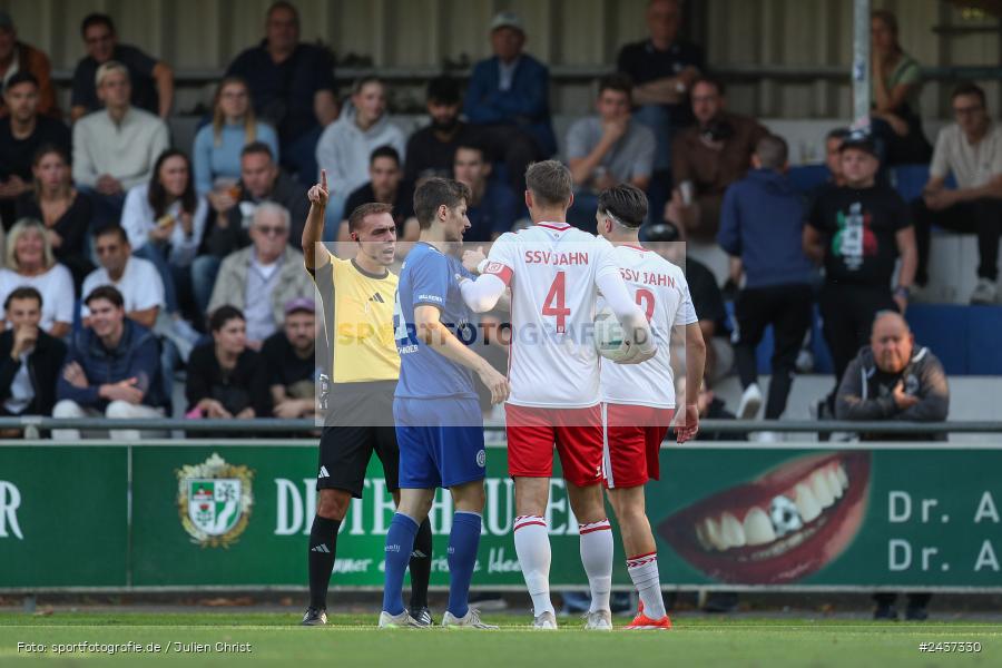 Sepp-Endres-Sportanlage, Würzburg, 18.09.2024, sport, action, BFV, Fussball, 4. Spieltag, Nachholspieltag, Bayernliga Nord, SSV, WFV, SSV Jahn Regensburg II (U21), Würzburger FV 04 - Bild-ID: 2437330