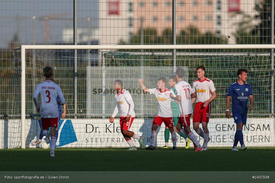 Sepp-Endres-Sportanlage, Würzburg, 18.09.2024, sport, action, BFV, Fussball, 4. Spieltag, Nachholspieltag, Bayernliga Nord, SSV, WFV, SSV Jahn Regensburg II (U21), Würzburger FV 04 - Bild-ID: 2437338