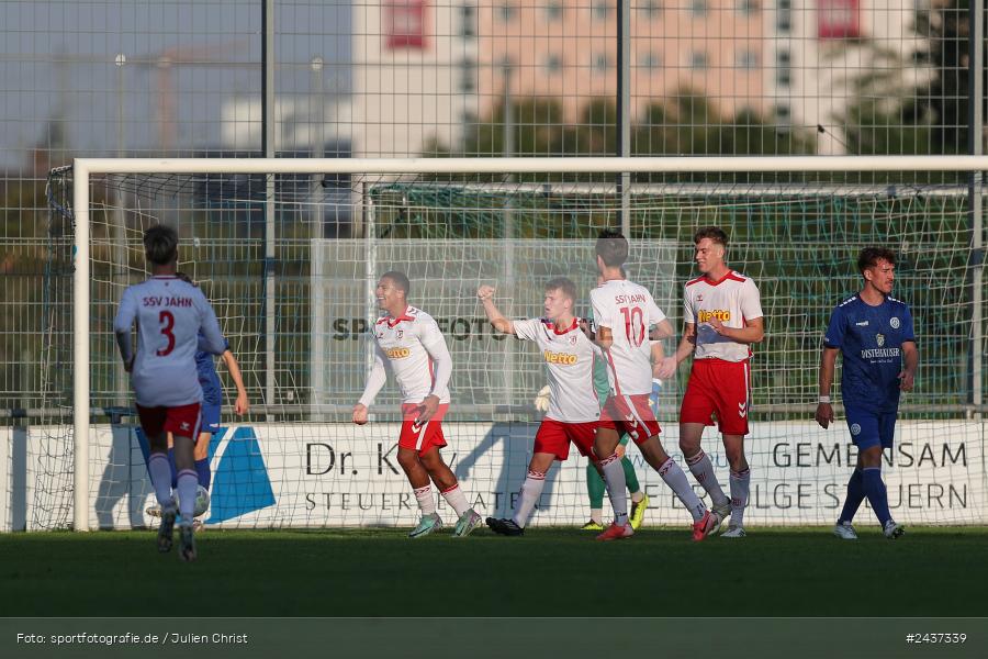 Sepp-Endres-Sportanlage, Würzburg, 18.09.2024, sport, action, BFV, Fussball, 4. Spieltag, Nachholspieltag, Bayernliga Nord, SSV, WFV, SSV Jahn Regensburg II (U21), Würzburger FV 04 - Bild-ID: 2437339