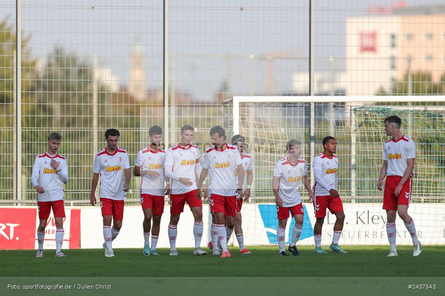 Sepp-Endres-Sportanlage, Würzburg, 18.09.2024, sport, action, BFV, Fussball, 4. Spieltag, Nachholspieltag, Bayernliga Nord, SSV, WFV, SSV Jahn Regensburg II (U21), Würzburger FV 04 - Bild-ID: 2437343