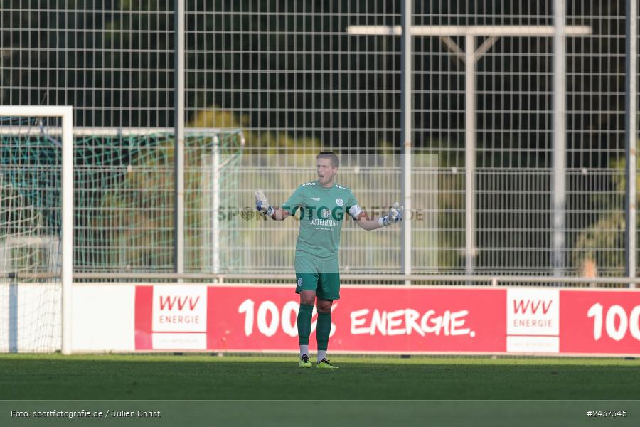 Sepp-Endres-Sportanlage, Würzburg, 18.09.2024, sport, action, BFV, Fussball, 4. Spieltag, Nachholspieltag, Bayernliga Nord, SSV, WFV, SSV Jahn Regensburg II (U21), Würzburger FV 04 - Bild-ID: 2437345