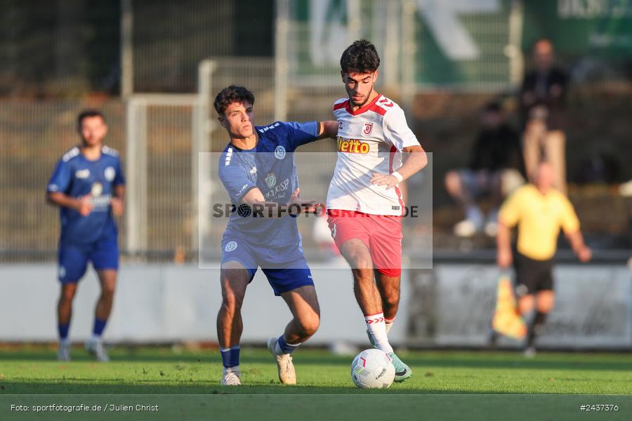 Sepp-Endres-Sportanlage, Würzburg, 18.09.2024, sport, action, BFV, Fussball, 4. Spieltag, Nachholspieltag, Bayernliga Nord, SSV, WFV, SSV Jahn Regensburg II (U21), Würzburger FV 04 - Bild-ID: 2437376