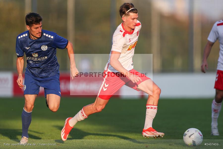 Sepp-Endres-Sportanlage, Würzburg, 18.09.2024, sport, action, BFV, Fussball, 4. Spieltag, Nachholspieltag, Bayernliga Nord, SSV, WFV, SSV Jahn Regensburg II (U21), Würzburger FV 04 - Bild-ID: 2437406
