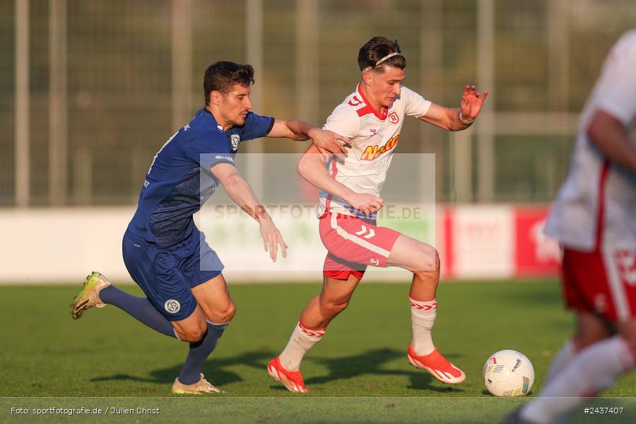 Sepp-Endres-Sportanlage, Würzburg, 18.09.2024, sport, action, BFV, Fussball, 4. Spieltag, Nachholspieltag, Bayernliga Nord, SSV, WFV, SSV Jahn Regensburg II (U21), Würzburger FV 04 - Bild-ID: 2437407