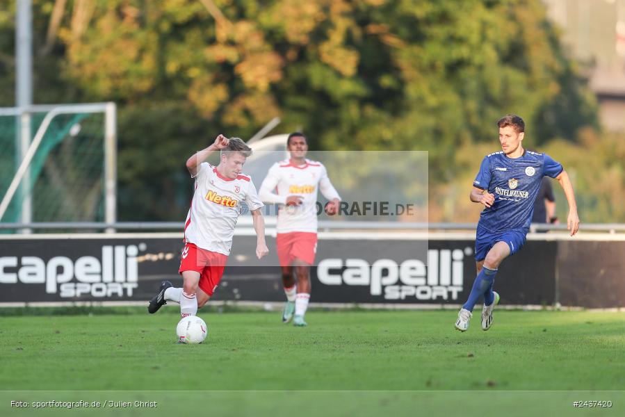 Sepp-Endres-Sportanlage, Würzburg, 18.09.2024, sport, action, BFV, Fussball, 4. Spieltag, Nachholspieltag, Bayernliga Nord, SSV, WFV, SSV Jahn Regensburg II (U21), Würzburger FV 04 - Bild-ID: 2437420