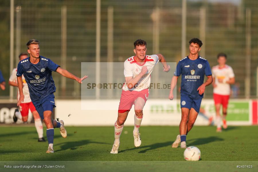 Sepp-Endres-Sportanlage, Würzburg, 18.09.2024, sport, action, BFV, Fussball, 4. Spieltag, Nachholspieltag, Bayernliga Nord, SSV, WFV, SSV Jahn Regensburg II (U21), Würzburger FV 04 - Bild-ID: 2437423