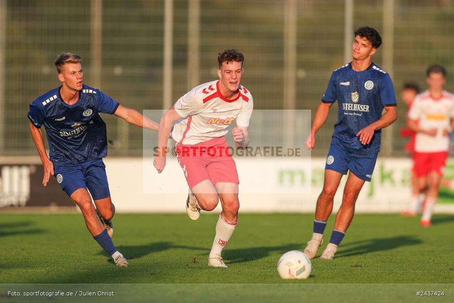 Sepp-Endres-Sportanlage, Würzburg, 18.09.2024, sport, action, BFV, Fussball, 4. Spieltag, Nachholspieltag, Bayernliga Nord, SSV, WFV, SSV Jahn Regensburg II (U21), Würzburger FV 04 - Bild-ID: 2437424