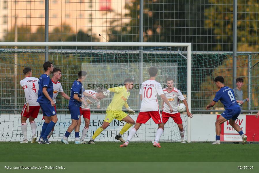 Sepp-Endres-Sportanlage, Würzburg, 18.09.2024, sport, action, BFV, Fussball, 4. Spieltag, Nachholspieltag, Bayernliga Nord, SSV, WFV, SSV Jahn Regensburg II (U21), Würzburger FV 04 - Bild-ID: 2437469