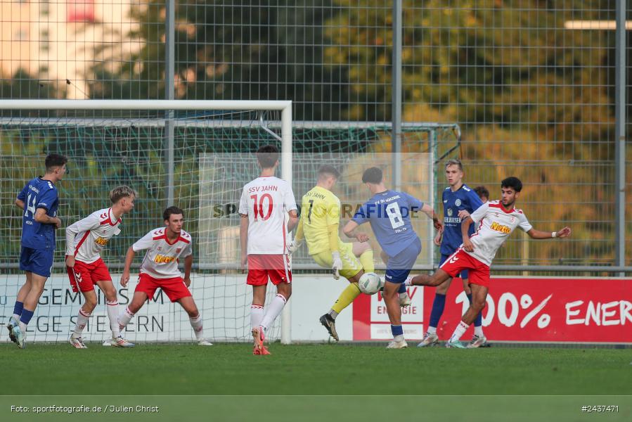 Sepp-Endres-Sportanlage, Würzburg, 18.09.2024, sport, action, BFV, Fussball, 4. Spieltag, Nachholspieltag, Bayernliga Nord, SSV, WFV, SSV Jahn Regensburg II (U21), Würzburger FV 04 - Bild-ID: 2437471
