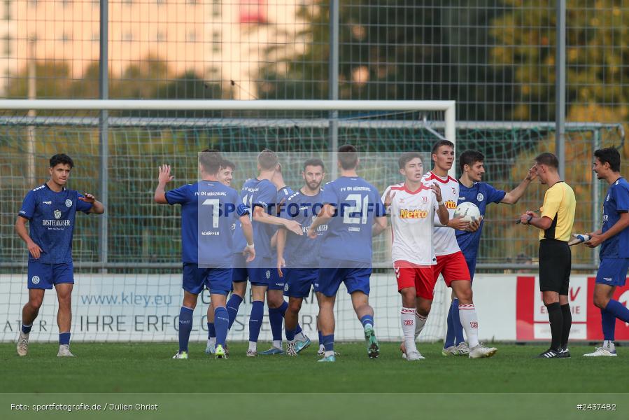 Sepp-Endres-Sportanlage, Würzburg, 18.09.2024, sport, action, BFV, Fussball, 4. Spieltag, Nachholspieltag, Bayernliga Nord, SSV, WFV, SSV Jahn Regensburg II (U21), Würzburger FV 04 - Bild-ID: 2437482