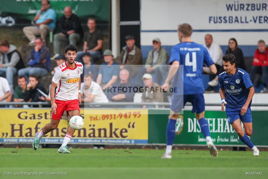 Sepp-Endres-Sportanlage, Würzburg, 18.09.2024, sport, action, BFV, Fussball, 4. Spieltag, Nachholspieltag, Bayernliga Nord, SSV, WFV, SSV Jahn Regensburg II (U21), Würzburger FV 04 - Bild-ID: 2437492