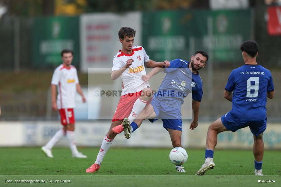 Sepp-Endres-Sportanlage, Würzburg, 18.09.2024, sport, action, BFV, Fussball, 4. Spieltag, Nachholspieltag, Bayernliga Nord, SSV, WFV, SSV Jahn Regensburg II (U21), Würzburger FV 04 - Bild-ID: 2437494