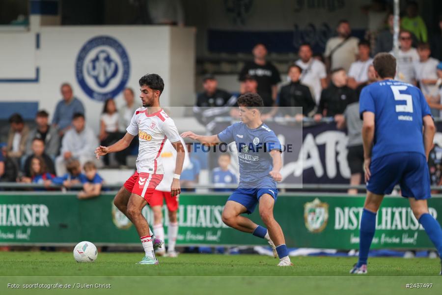 Sepp-Endres-Sportanlage, Würzburg, 18.09.2024, sport, action, BFV, Fussball, 4. Spieltag, Nachholspieltag, Bayernliga Nord, SSV, WFV, SSV Jahn Regensburg II (U21), Würzburger FV 04 - Bild-ID: 2437497