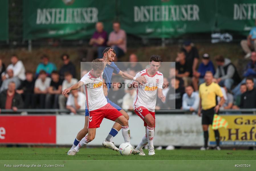 Sepp-Endres-Sportanlage, Würzburg, 18.09.2024, sport, action, BFV, Fussball, 4. Spieltag, Nachholspieltag, Bayernliga Nord, SSV, WFV, SSV Jahn Regensburg II (U21), Würzburger FV 04 - Bild-ID: 2437524