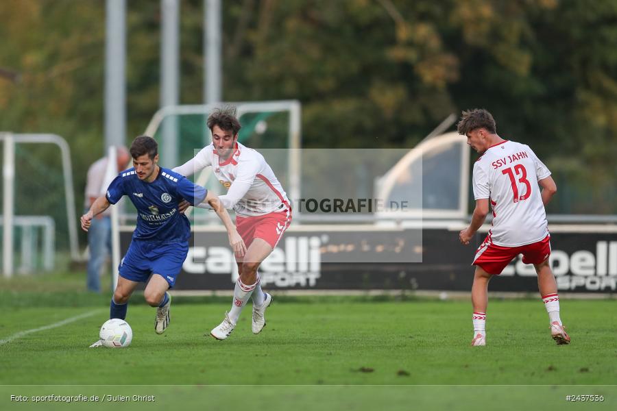 Sepp-Endres-Sportanlage, Würzburg, 18.09.2024, sport, action, BFV, Fussball, 4. Spieltag, Nachholspieltag, Bayernliga Nord, SSV, WFV, SSV Jahn Regensburg II (U21), Würzburger FV 04 - Bild-ID: 2437536