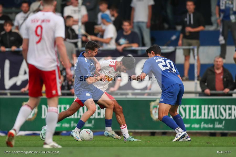 Sepp-Endres-Sportanlage, Würzburg, 18.09.2024, sport, action, BFV, Fussball, 4. Spieltag, Nachholspieltag, Bayernliga Nord, SSV, WFV, SSV Jahn Regensburg II (U21), Würzburger FV 04 - Bild-ID: 2437557