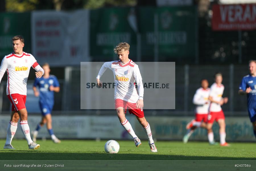 Sepp-Endres-Sportanlage, Würzburg, 18.09.2024, sport, action, BFV, Fussball, 4. Spieltag, Nachholspieltag, Bayernliga Nord, SSV, WFV, SSV Jahn Regensburg II (U21), Würzburger FV 04 - Bild-ID: 2437586