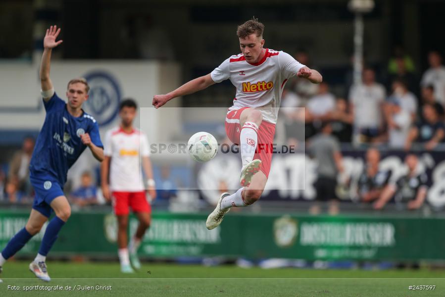 Sepp-Endres-Sportanlage, Würzburg, 18.09.2024, sport, action, BFV, Fussball, 4. Spieltag, Nachholspieltag, Bayernliga Nord, SSV, WFV, SSV Jahn Regensburg II (U21), Würzburger FV 04 - Bild-ID: 2437597