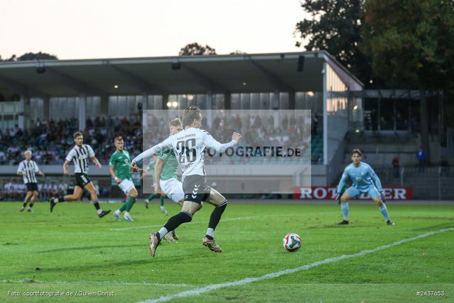 Willy-Sachs-Stadion, Schweinfurt, 20.09.2024, sport, action, BFV, Fussball, Regionalliga Bayern, 10. Spieltag, SVW, FCS, SV Wacker Burghausen, 1. FC Schweinfurt 1905 - Bild-ID: 2437653