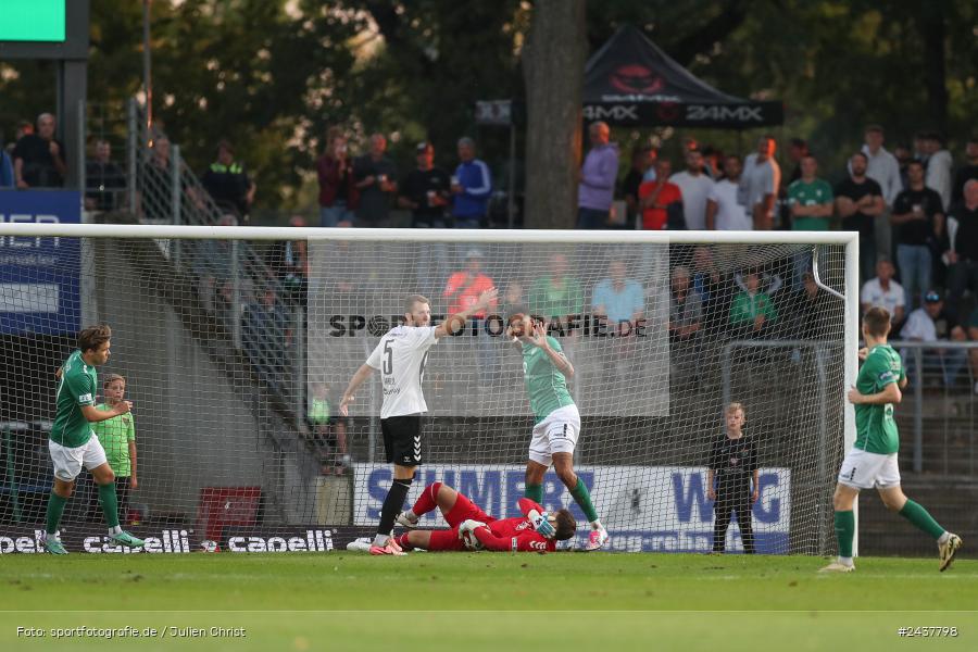 Willy-Sachs-Stadion, Schweinfurt, 20.09.2024, sport, action, BFV, Fussball, Regionalliga Bayern, 10. Spieltag, SVW, FCS, SV Wacker Burghausen, 1. FC Schweinfurt 1905 - Bild-ID: 2437798 Willy-Sachs-Stadion, Schweinfurt, 20.09.2024, sport, action, BFV, Fussball, Regionalliga Bayern, 10. Spieltag, SVW, FCS, SV Wacker Burghausen, 1. FC Schweinfurt 1905 - Bild-ID: 2437798