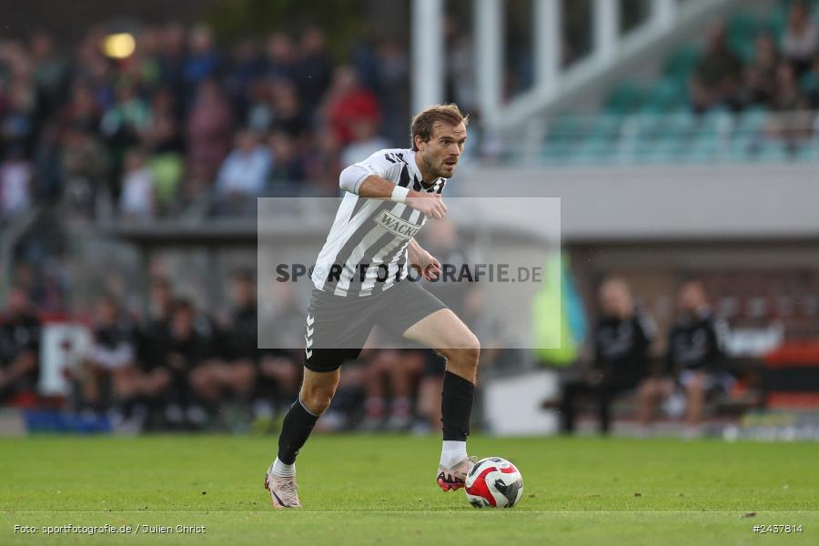 Willy-Sachs-Stadion, Schweinfurt, 20.09.2024, sport, action, BFV, Fussball, Regionalliga Bayern, 10. Spieltag, SVW, FCS, SV Wacker Burghausen, 1. FC Schweinfurt 1905 - Bild-ID: 2437814