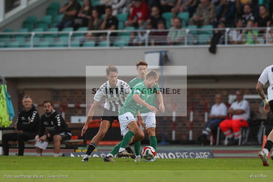 Willy-Sachs-Stadion, Schweinfurt, 20.09.2024, sport, action, BFV, Fussball, Regionalliga Bayern, 10. Spieltag, SVW, FCS, SV Wacker Burghausen, 1. FC Schweinfurt 1905 - Bild-ID: 2437849