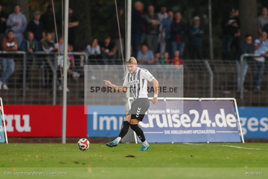 Willy-Sachs-Stadion, Schweinfurt, 20.09.2024, sport, action, BFV, Fussball, Regionalliga Bayern, 10. Spieltag, SVW, FCS, SV Wacker Burghausen, 1. FC Schweinfurt 1905 - Bild-ID: 2437852