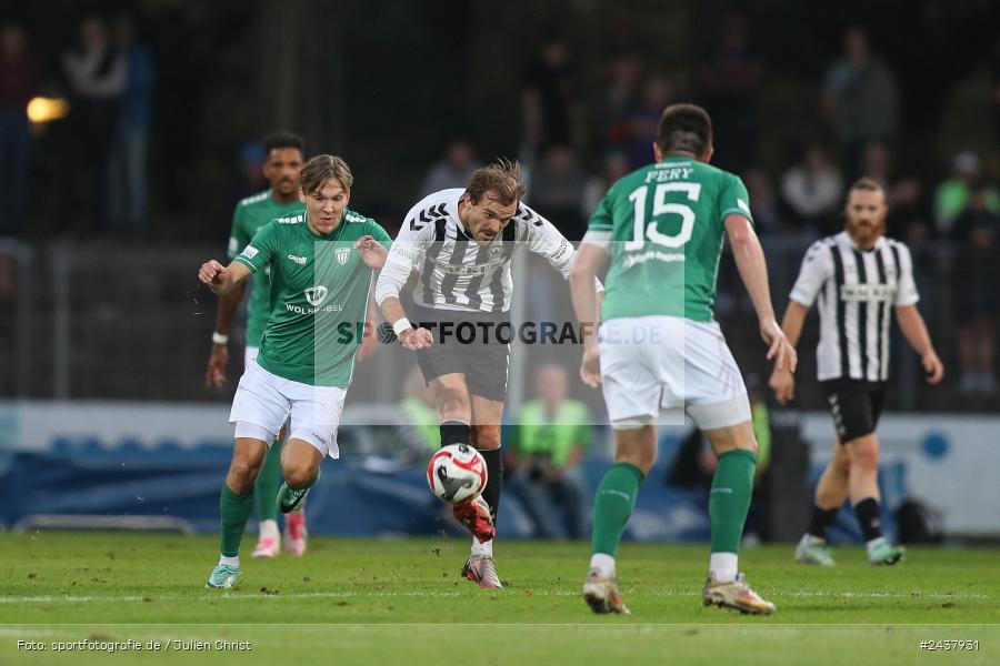 Willy-Sachs-Stadion, Schweinfurt, 20.09.2024, sport, action, BFV, Fussball, Regionalliga Bayern, 10. Spieltag, SVW, FCS, SV Wacker Burghausen, 1. FC Schweinfurt 1905 - Bild-ID: 2437931