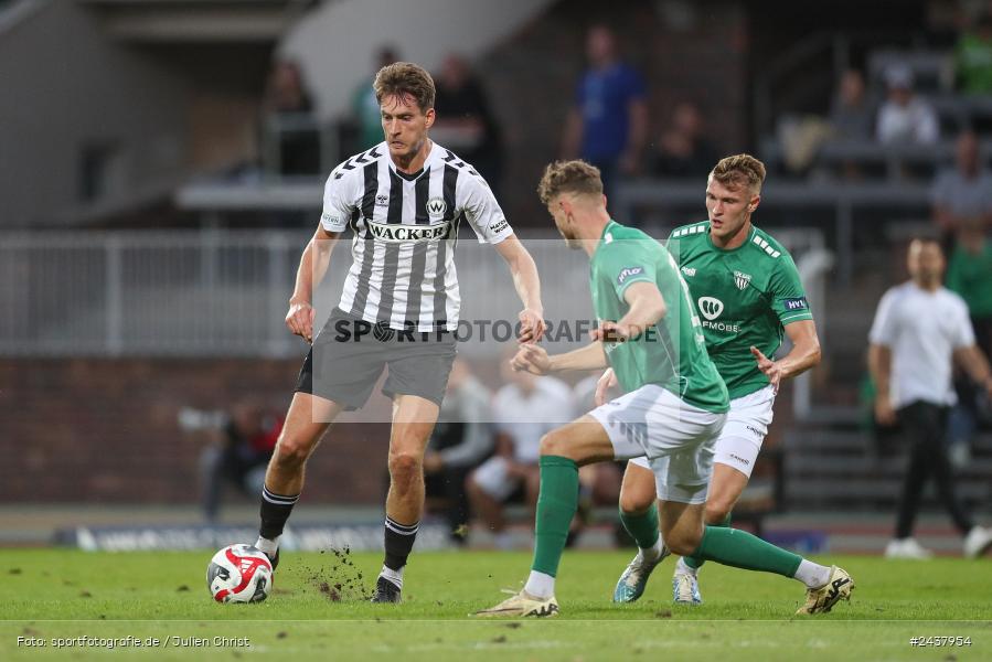 Willy-Sachs-Stadion, Schweinfurt, 20.09.2024, sport, action, BFV, Fussball, Regionalliga Bayern, 10. Spieltag, SVW, FCS, SV Wacker Burghausen, 1. FC Schweinfurt 1905 - Bild-ID: 2437954