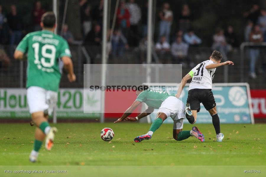 Willy-Sachs-Stadion, Schweinfurt, 20.09.2024, sport, action, BFV, Fussball, Regionalliga Bayern, 10. Spieltag, SVW, FCS, SV Wacker Burghausen, 1. FC Schweinfurt 1905 - Bild-ID: 2437963