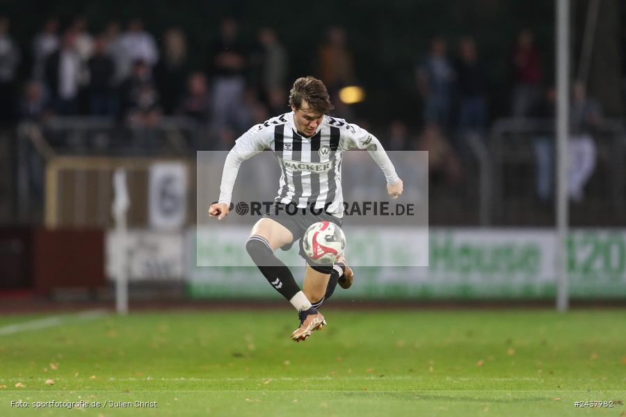 Willy-Sachs-Stadion, Schweinfurt, 20.09.2024, sport, action, BFV, Fussball, Regionalliga Bayern, 10. Spieltag, SVW, FCS, SV Wacker Burghausen, 1. FC Schweinfurt 1905 - Bild-ID: 2437982
