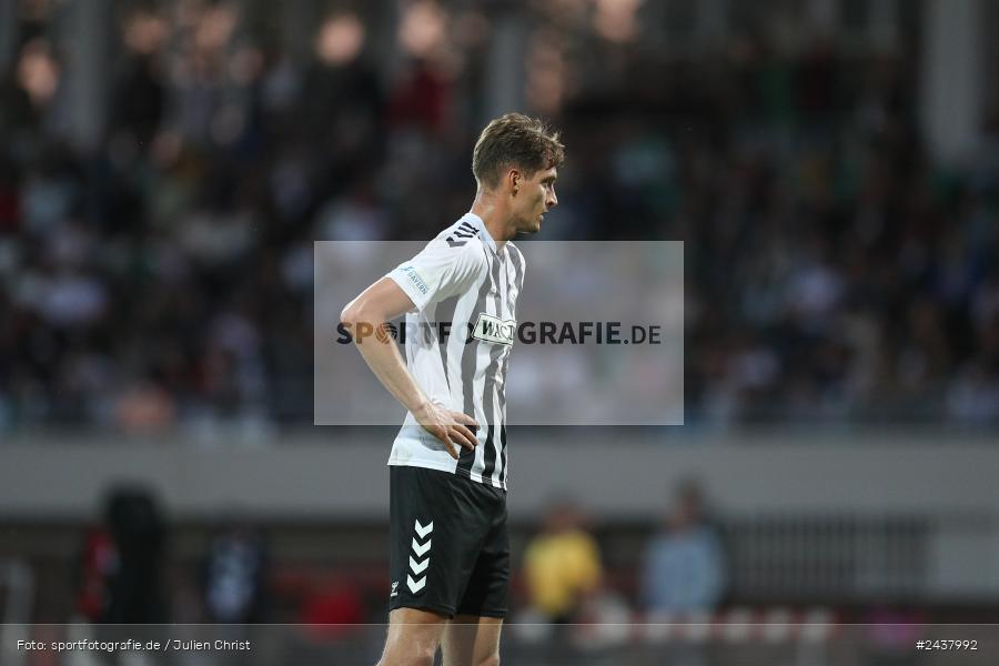 Willy-Sachs-Stadion, Schweinfurt, 20.09.2024, sport, action, BFV, Fussball, Regionalliga Bayern, 10. Spieltag, SVW, FCS, SV Wacker Burghausen, 1. FC Schweinfurt 1905 - Bild-ID: 2437992