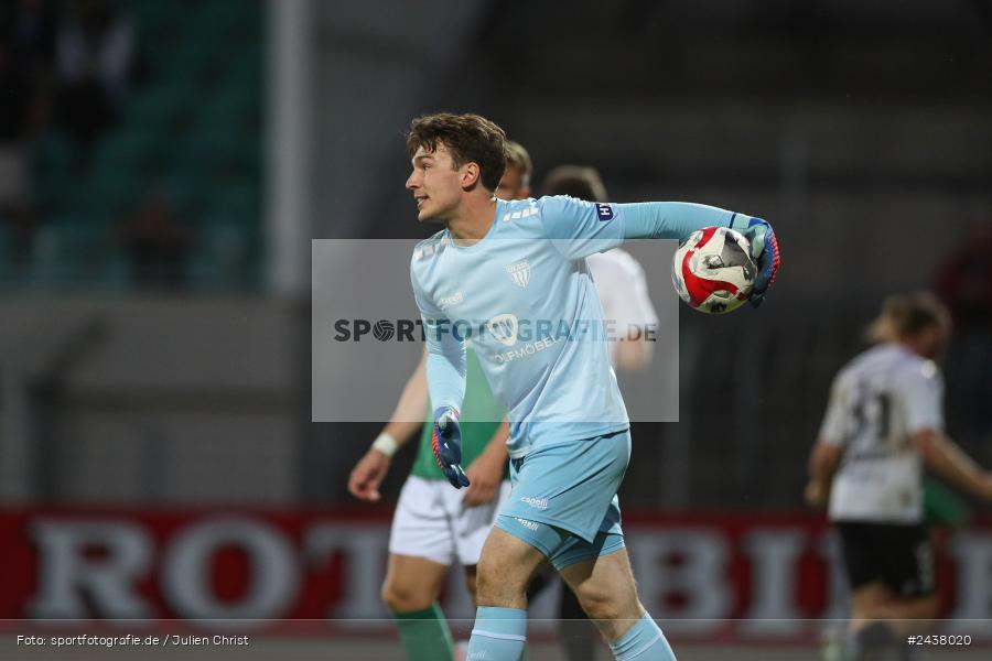 Willy-Sachs-Stadion, Schweinfurt, 20.09.2024, sport, action, BFV, Fussball, Regionalliga Bayern, 10. Spieltag, SVW, FCS, SV Wacker Burghausen, 1. FC Schweinfurt 1905 - Bild-ID: 2438020
