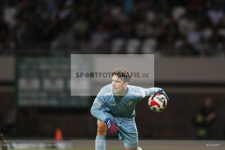 Willy-Sachs-Stadion, Schweinfurt, 20.09.2024, sport, action, BFV, Fussball, Regionalliga Bayern, 10. Spieltag, SVW, FCS, SV Wacker Burghausen, 1. FC Schweinfurt 1905 - Bild-ID: 2438057