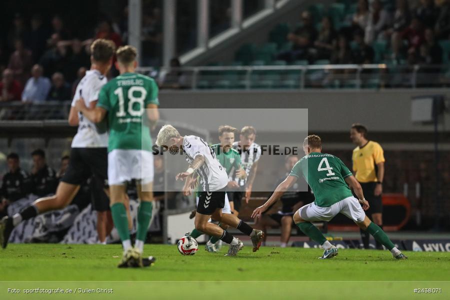 Willy-Sachs-Stadion, Schweinfurt, 20.09.2024, sport, action, BFV, Fussball, Regionalliga Bayern, 10. Spieltag, SVW, FCS, SV Wacker Burghausen, 1. FC Schweinfurt 1905 - Bild-ID: 2438071