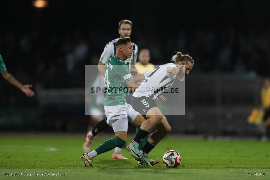 Willy-Sachs-Stadion, Schweinfurt, 20.09.2024, sport, action, BFV, Fussball, Regionalliga Bayern, 10. Spieltag, SVW, FCS, SV Wacker Burghausen, 1. FC Schweinfurt 1905 - Bild-ID: 2438203 Willy-Sachs-Stadion, Schweinfurt, 20.09.2024, sport, action, BFV, Fussball, Regionalliga Bayern, 10. Spieltag, SVW, FCS, SV Wacker Burghausen, 1. FC Schweinfurt 1905 - Bild-ID: 2438203