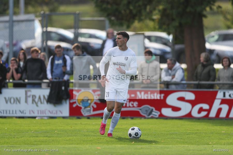 Fundamentum Sportpark, Karlburg, 28.09.2024, sport, action, Fussball, BFV, 13. Spieltag, Bayernliga Nord, ASV, TSV, ASV Cham, TSV Karlburg - Bild-ID: 2439900