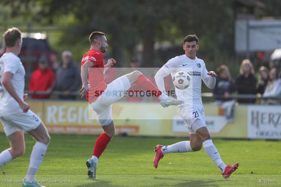 Fundamentum Sportpark, Karlburg, 28.09.2024, sport, action, Fussball, BFV, 13. Spieltag, Bayernliga Nord, ASV, TSV, ASV Cham, TSV Karlburg - Bild-ID: 2439911