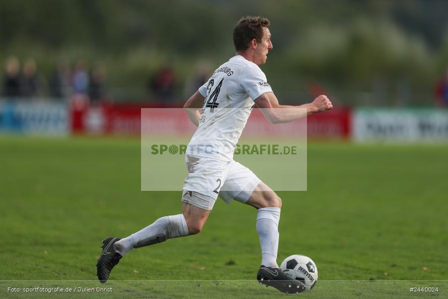 Fundamentum Sportpark, Karlburg, 28.09.2024, sport, action, Fussball, BFV, 13. Spieltag, Bayernliga Nord, ASV, TSV, ASV Cham, TSV Karlburg - Bild-ID: 2440024